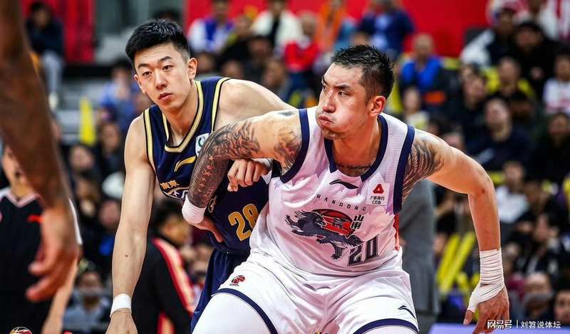  面对赛场变数的焦虑心态：如何理性看待主队连番挑战 情感心理