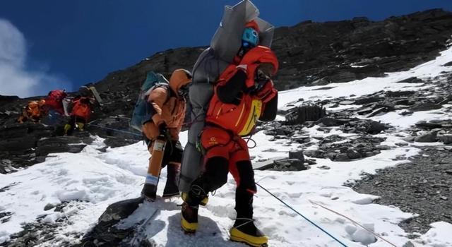  珠峰梦碎：当你信任的人亲手把你推进深渊 文化旅游