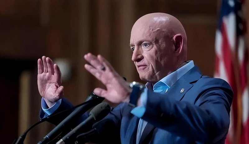  【技术解密】伊朗万枚导弹库存背后的不对称战争逻辑：为何以色列防空体系算不过来这笔账 新闻