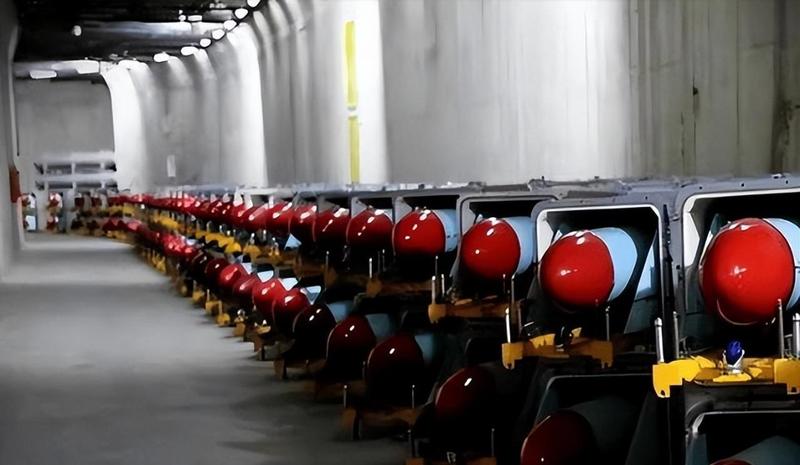  【技术解密】伊朗万枚导弹库存背后的不对称战争逻辑：为何以色列防空体系算不过来这笔账 新闻