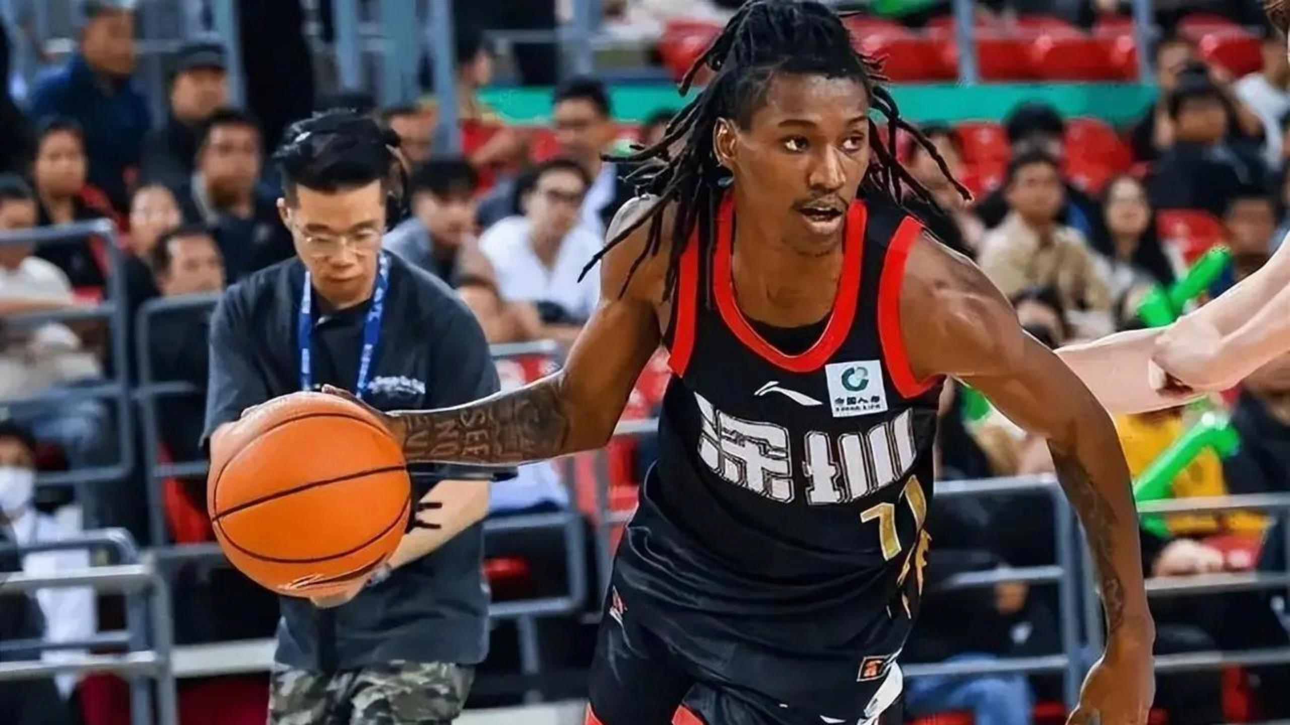  CBA25-26赛季数据复盘：五大奖项得主的技术特征与评选标准深度解析 体育新闻